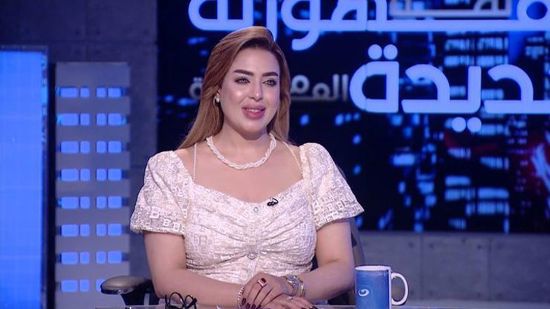 إيقاف مذيعة مصرية والتحقيق مع العاملين في برنامجها