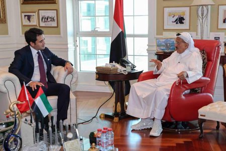 تفاصيل لقاء ملياردير إماراتي بالقنصل التركي العام لدى الإمارات