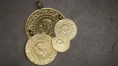 الذهب يبدأ الأسبوع بتراجع.. غرام الذهب عند 6765 ليرة في تركيا