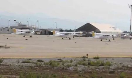 عاجل :إصابة طاقم طائرة تدريب بعد سقوطها في ولاية أيدين عاجل :إصابة طاقم طائرة تدريب بعد سقوطها في ولاية أيدين