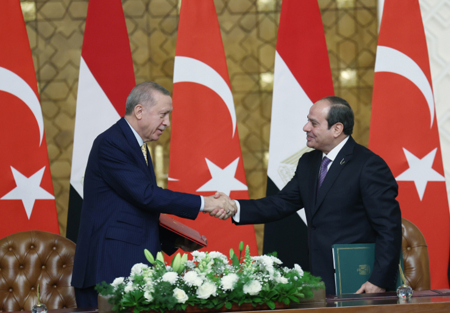 أردوغان:" مستعدون للعمل مع مصر لإعادة إعمار غزة"