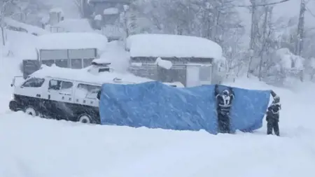 مصرع شخصين جراء انهيار جليدي في اليابان