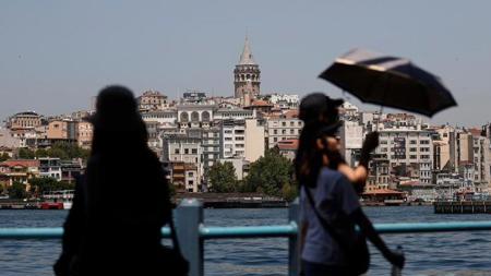 الأرصاد الجوية التركية تحذر من اشتداد موجة الحر في إسطنبول