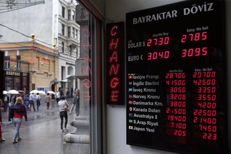 سينخفض الدولار بمقدار 9 ليرة تركية في ليلة واحدة.. وسائل إعلام تُسرب خطة الحكومة التركية الجديدة