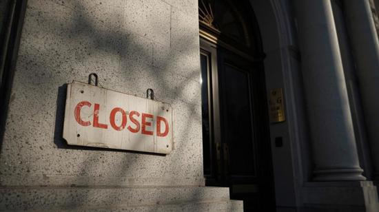 الإغلاق الحكومي الأميركي يهدّد خدمات ملايين المواطنين