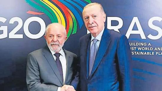أردوغان يجري اتّصالَين هاتفيَّين مع رئيسَي البرازيل وليتوانيا