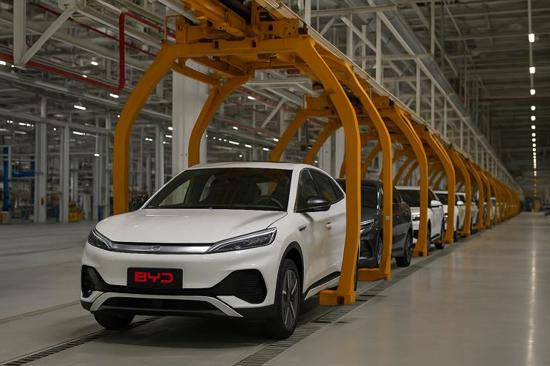 بعد تركيا والمجر.. BYD الصينية تختار إسبانيا لإنشاء مصنعها الأوروبي الثالث بعد تركيا والمجر.. BYD الصينية تختار إسبانيا لإنشاء مصنعها الأوروبي الثالث