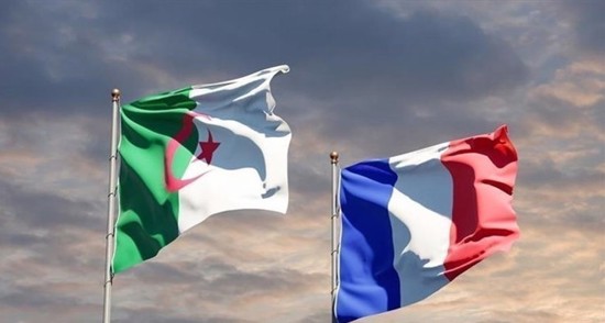 الجزائر: وزارتان توقفان استخدام اللغة الفرنسية بالمراسلات الرسمية