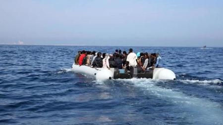 غرق قارب يقل مهاجرين قبالة سواحل ليبيا