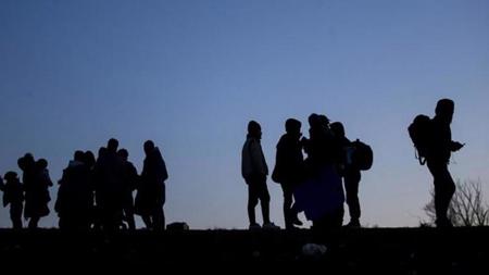 إنقاذ 110 مهاجراً غير نظامي مختطفين في ليبيا