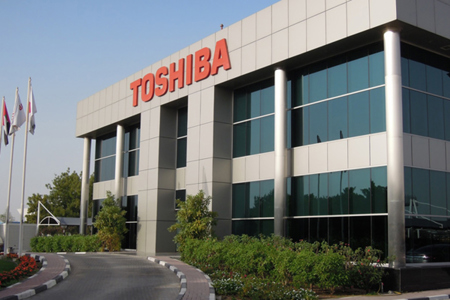 زلزال يضرب شركة "Toshiba" العملاقة.. التفاصيل