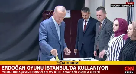 أردوغان يدلي بصوته في أسكودار بإسطنبول