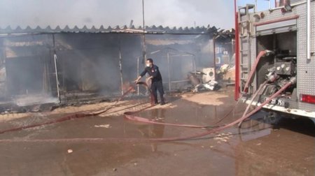 حريق ضخم يلتهم 7 مساكن لعمال سوريين في أنطاليا التركية