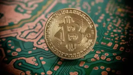 بتكوين تخسر 4.2 من قيمتها خلال الـ 24 ساعة الماضية