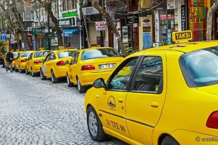 القبض على سائق تاكسي باسطنبول اعتدى بالضرب على سائحة أجنبية القبض على سائق تاكسي باسطنبول اعتدى بالضرب على سائحة أجنبية