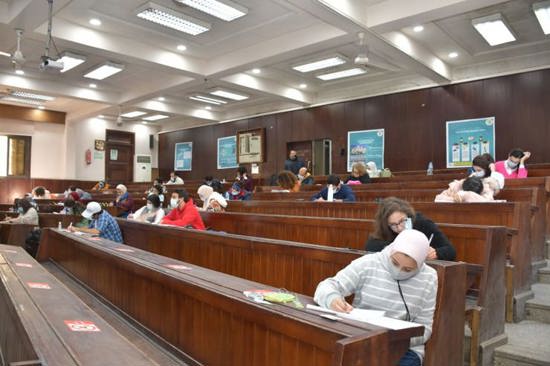 YÖS أم SAT؟ دليلك لاختيار امتحان القبول الأنسب