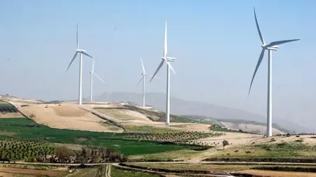 خطة الطاقة التركية 2035: استثمارات بنحو 200 مليار دولار في الرياح والشمس والنووي