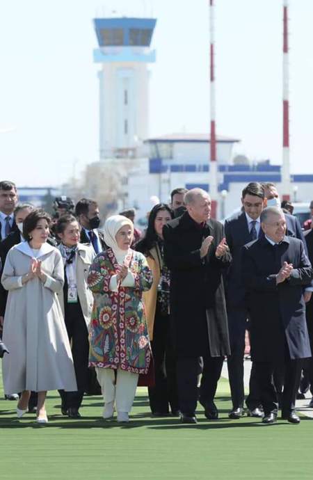 الرئيس أردوغان يغادر أوزبكستان عائدا إلى تركيا