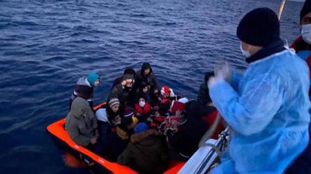إنقاذ 66 مهاجراً غير نظامي قبالة سواحل إزمير