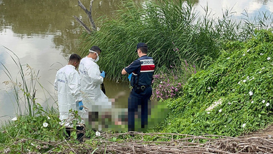 العثور على جثة شخص مفقود منذ يومين في نهر سكاريا التركي