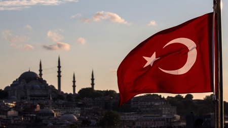 تحت شعار "نحن أمة واحدة"..صحفيون أتراك وعرب يطلقون مبادرة لمواجهة العنصرية في تركيا