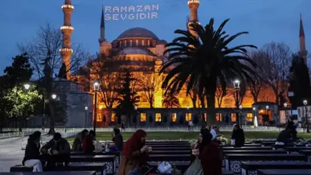 رمضان على الأبواب... تركيا تتجهز لاستقبال "سلطان الشهور" 