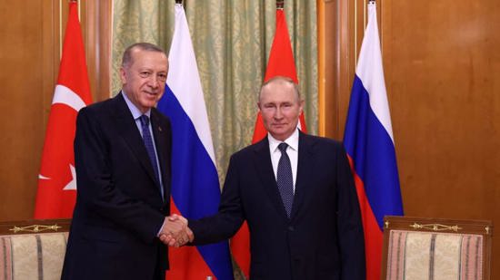 الكرملين يعلن عن زيارة مرتقبة من بوتين إلى تركيا