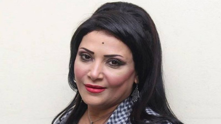 الفنانة المصرية بدرية طلبة تتعرض لموجة هجوم بعد منشور "التخدير بالدبوس"