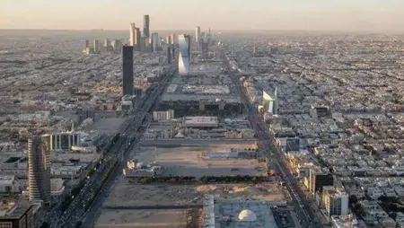 شركة إيطالية تفوز بعقدين بنحو 2 مليار دولار لتوسيع إنتاج البتروكيماويات في السعودية