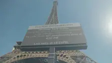 برج إيفل يغلق أبوابه مبكراً بسبب موجة الحر الشديدة في فرنسا
