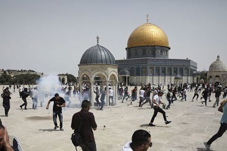 التصعيد في القدس.. وزير الأوقاف الأردني يحذر من الاستمرار باقتحام المسجد الأقصى