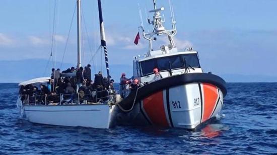 خفر السواحل  تنقذ  199 مهاجر غير نظامي في المياه الإقليمية التركية