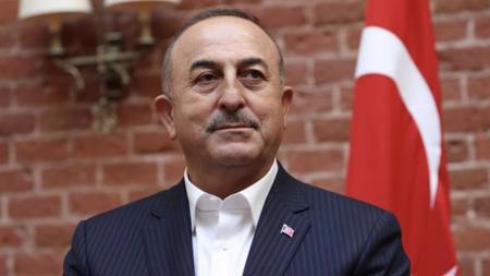 وزير الخارجية التركي يناقش التطورات الأوكرانية مع نظيريه القطري والأردني