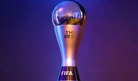 الفيفا تكشف أسماء المرشحين لجائزة أفضل لاعب كرة قدم لعام 2023