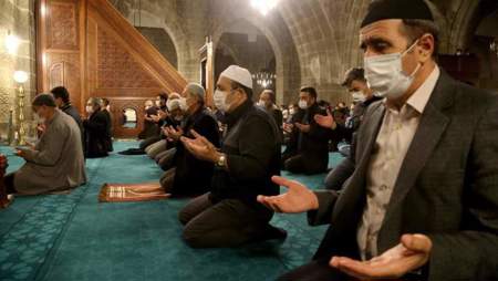 مساجد تركيا تُحيي "ليلة البراءة".. استعدادًا لشهر رمضان المبارك