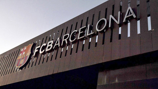 برشلونة يتراجع عن معسكر تدريبي في شمال قبرص التركية بعد ضغوط قبرصية يونانية