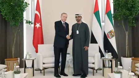أردوغان يبحث مع رئيس الإمارات جهود مكافحة الإرهاب وعملية "تركيا بلا إرهاب"