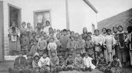 للمرة الثانية.. العثور على مقبرة جماعية لأطفال السكان الأصليين في كندا