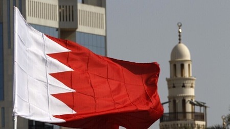 البحرين تعلق دخول المسافرين من 6 دول جديدة