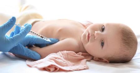 الاتحاد الأوروبي يوافق على ترخيص لقاحات مضادة لكورونا للأطفال 