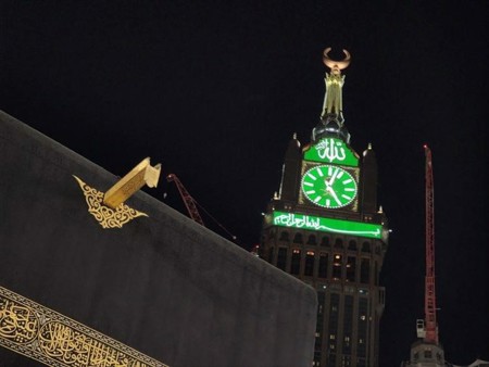 ما لا تعرفه عن برج الساعة في مكة المكرمة .. ثالث أطول مبنى في العالم