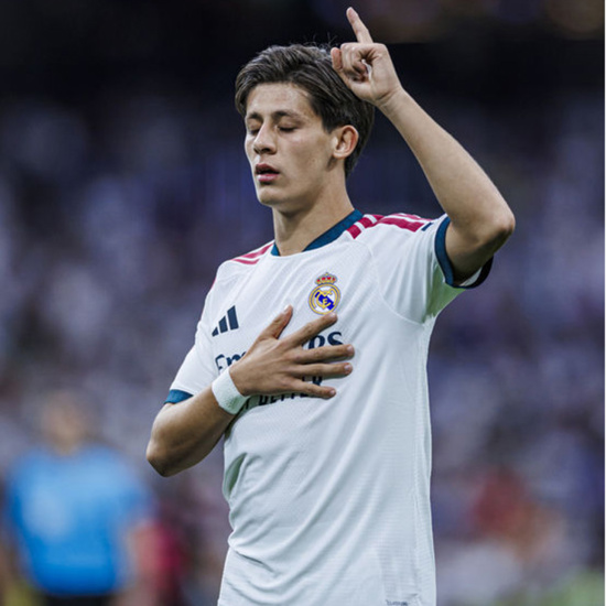 أردا غولر يسجّل هدفاً في الوقت بدل الضائع بفوز ريال مدريد على مالقة 4-0