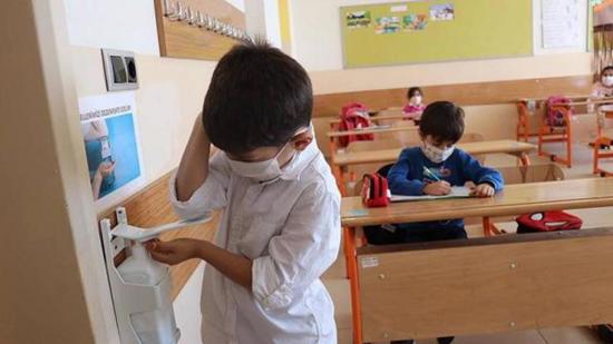 وزارة التعليم التركية تبدأ برنامج التعليم التعويضي