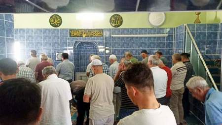 المصلون في مسجد بولاية موغلا يكتشفون خطأ في اتجاه القبلة بعد 45 عامًا