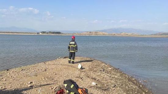 استمرار البحث عن امرأة فقدت أثارها في بحيرة السد بمقاطعة مانيسا