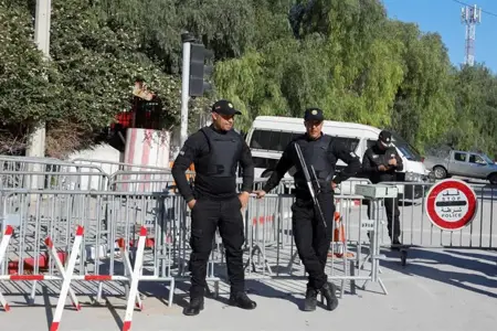 هجوم على معبد يهودي بتونس يسفر عن سقوط 4 قتلى