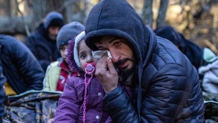 الهلال الأحمر التركي يعرب عن استعداده لمساعدة المهاجرين بين بيلاروسيا وبولندا