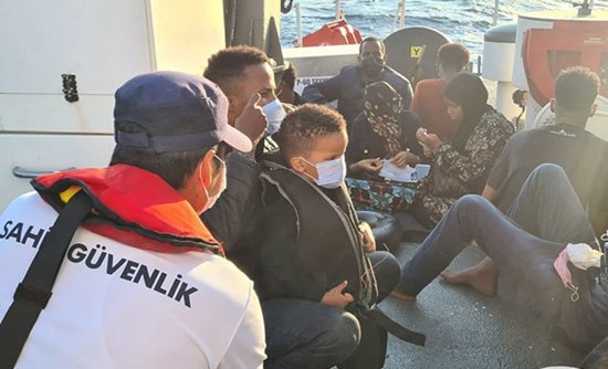 إنقاذ 30 مهاجرا غير شرعي غربي تركيا