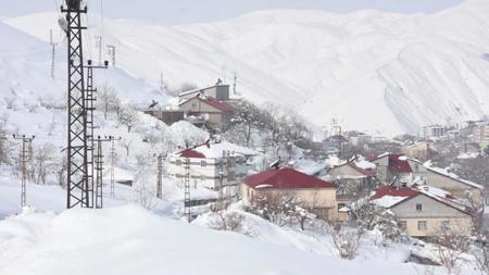 الأرصاد التركية تحذر 3 مدن  من الثلوج الكثيفة