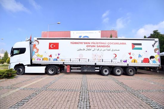 رسالة مؤثرة من أردوغان لأطفال فلسطين ضمن قافلة ألعاب